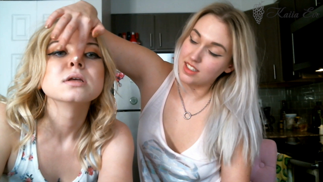 SISTER TEACHES ME HOW TO WIGGLE MY NOSE