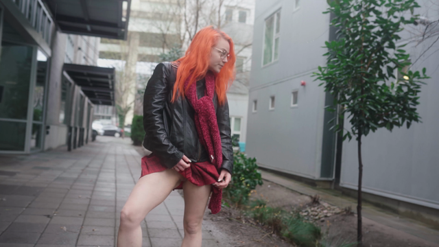 Skirt and boots - Public Masturbation outside and in a restaurant 4k